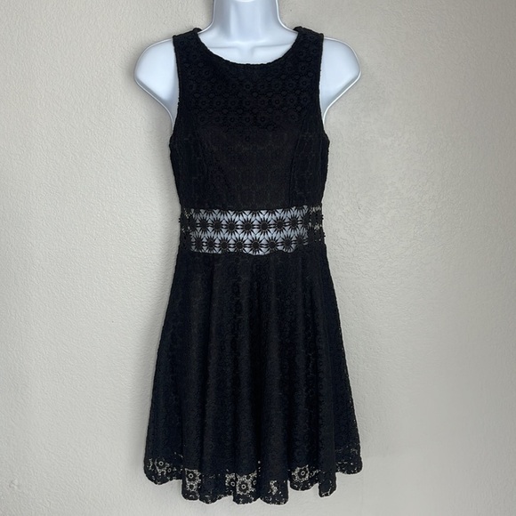 iris Dresses & Skirts - Iris Black Crochet Sheer Waist Sleeveless Fit & Flare Dress Size Medium M